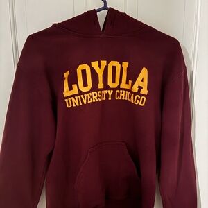 Gildan Heavyweight Loyola University Chicago Sweatshirt Size Small